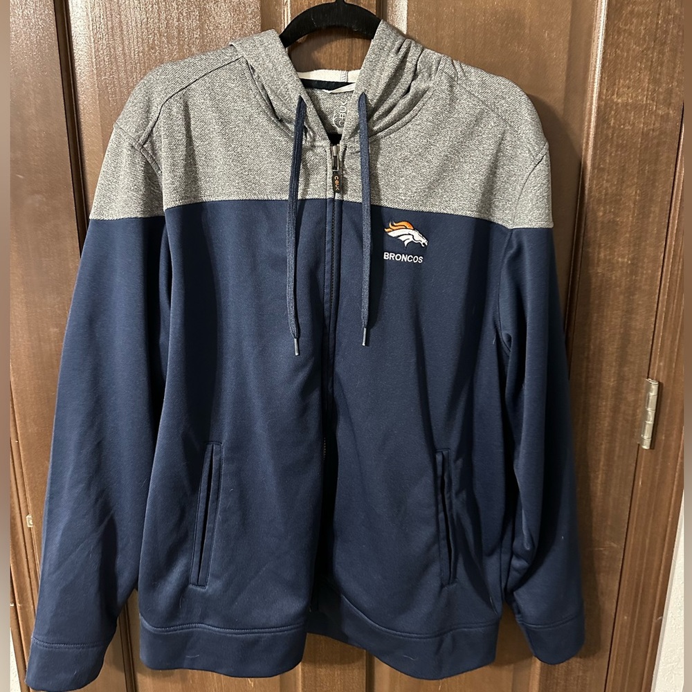 NWOT Denver Broncos zip up hoodie